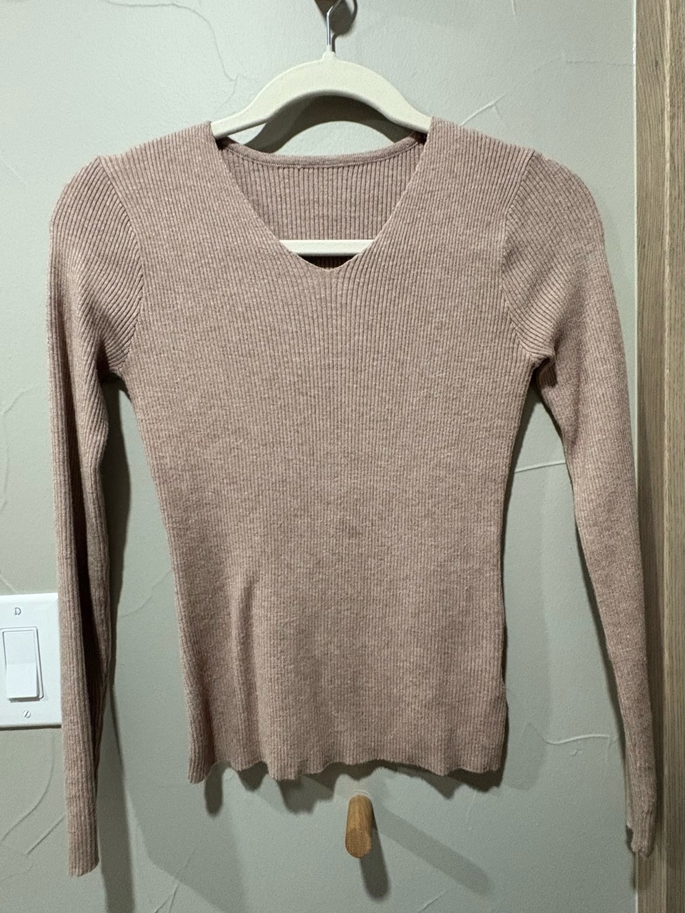 Commense Ribbed V-Neck Long Sleeve Sweater - Dusty Rose